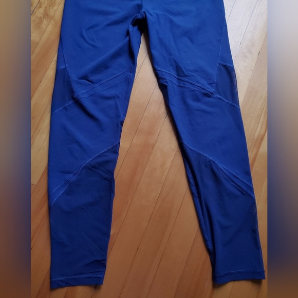 Victoria's Secret Sport Knockout tights. Mesh parts. Royal blue. Size L. - Picture 10 of 14